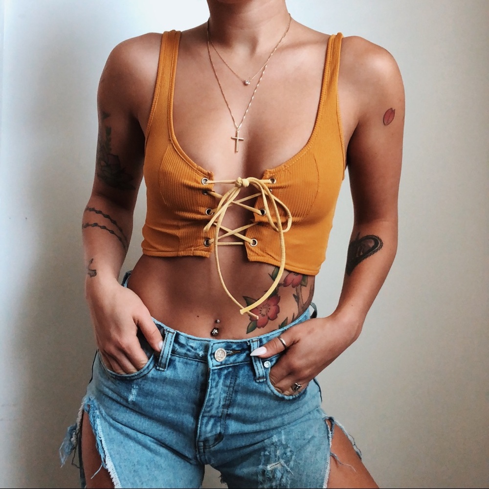 Princess Polly Mellow Yellow Crop Top